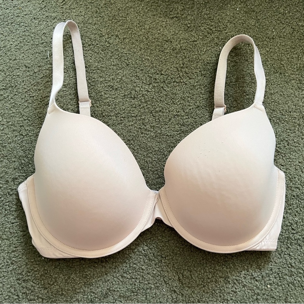 PINK Victoria's Secret Nude Bra 34DD